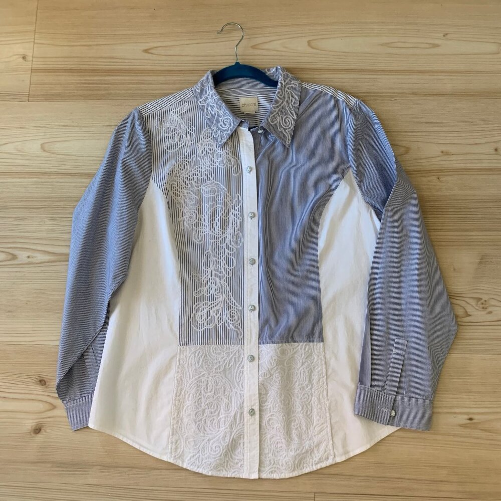 CHICO'S Chambray Blouse Sz. 2